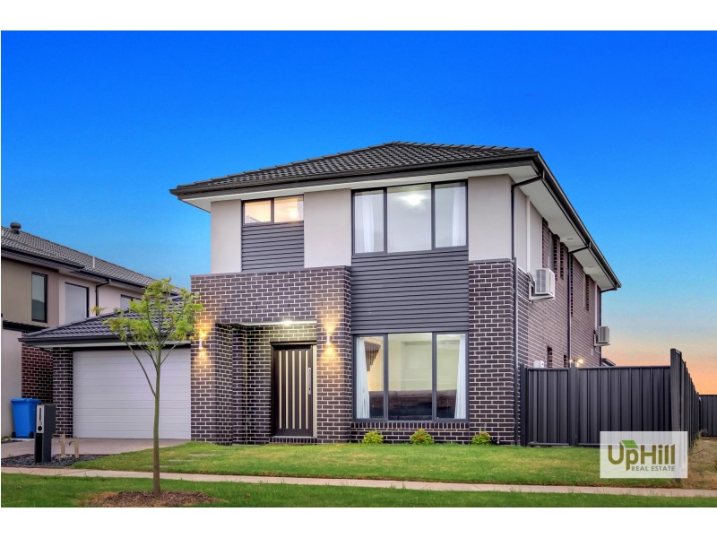 19 Merribrook Boulevard, Clyde VIC 3978