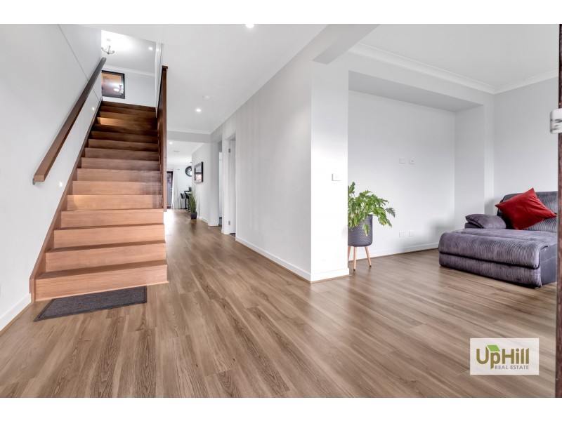 19 Merribrook Boulevard, Clyde VIC 3978