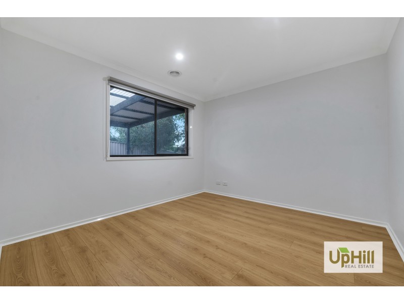 11 Nell Place, Narre Warren South VIC 3805