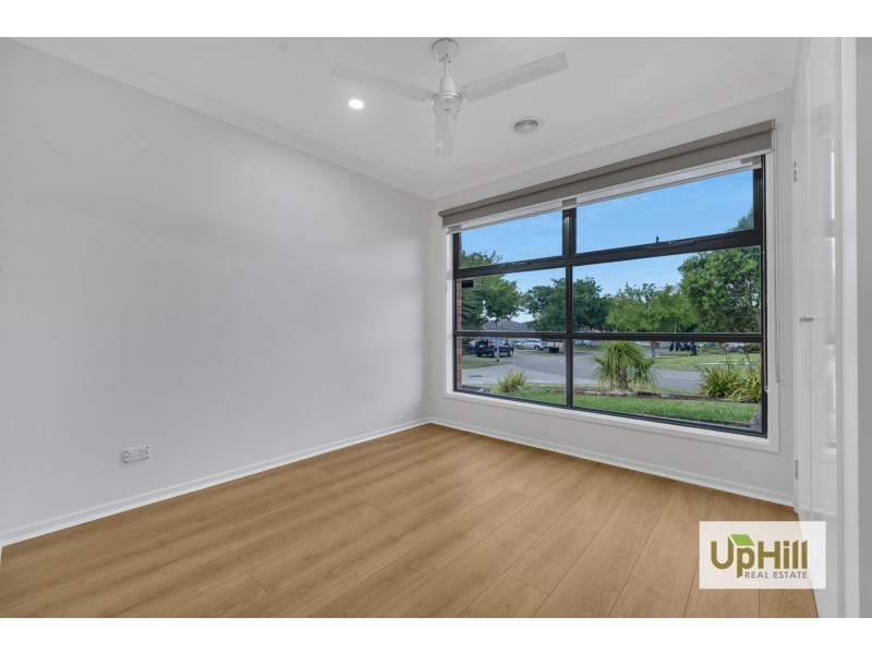 11 Nell Place, Narre Warren South VIC 3805