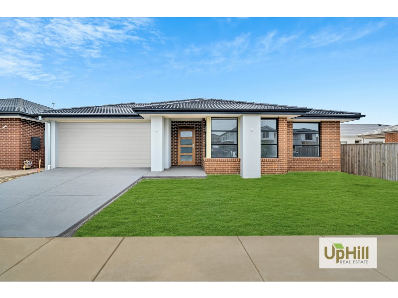 6 Albus Crescent, Officer VIC 3809
