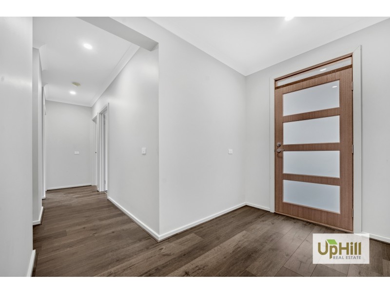 6 Albus Crescent, Officer VIC 3809