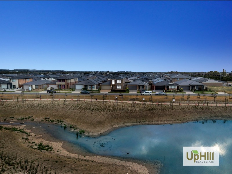 33 Beatrix Circuit, Officer VIC 3809