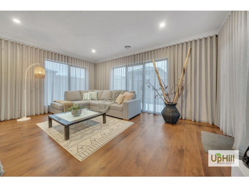 33 Beatrix Circuit, Officer VIC 3809