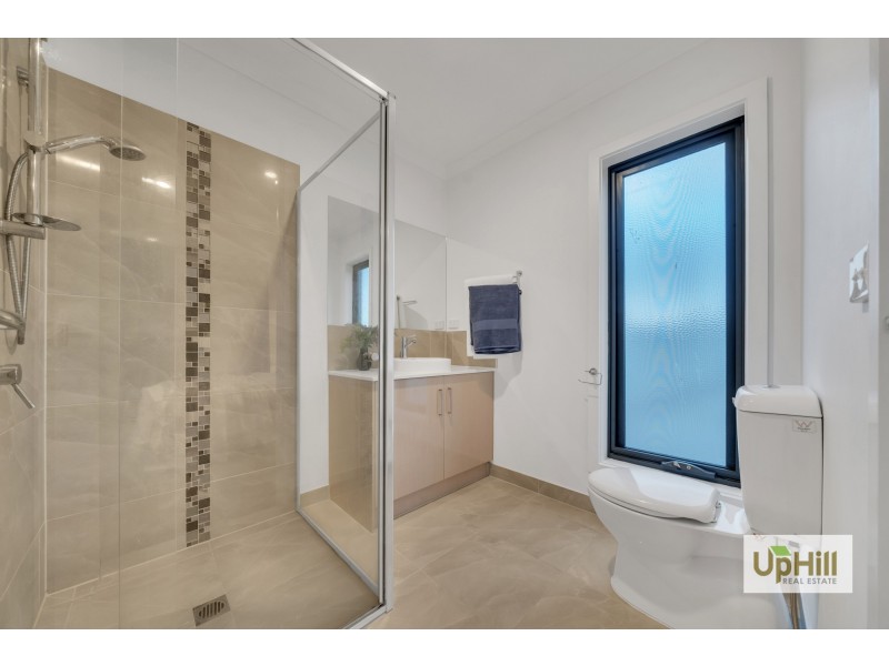 33 Beatrix Circuit, Officer VIC 3809