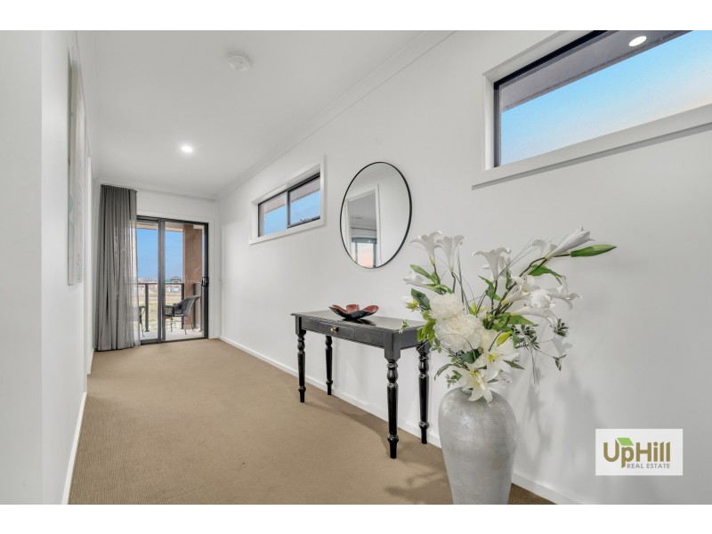 33 Beatrix Circuit, Officer VIC 3809