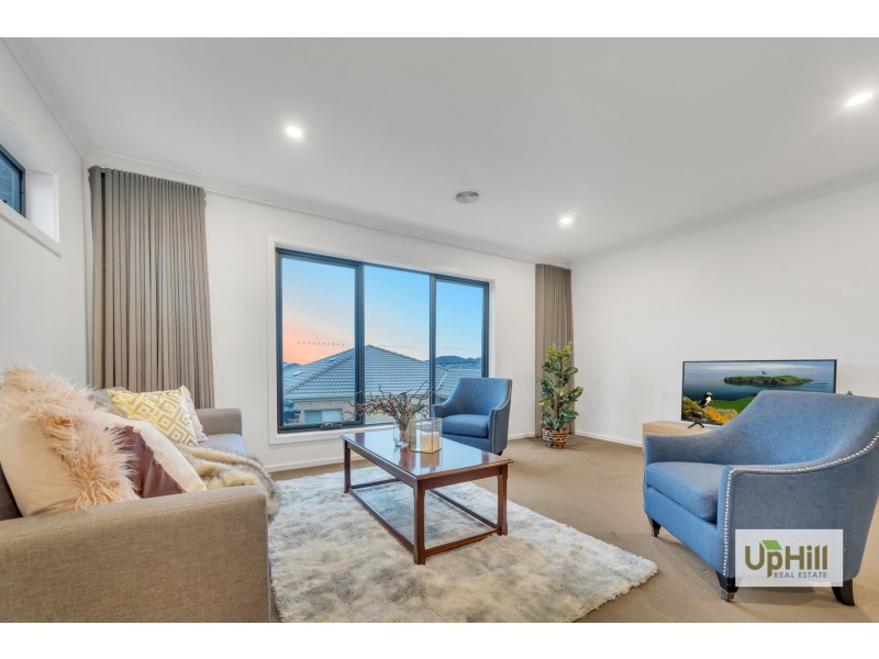 33 Beatrix Circuit, Officer VIC 3809