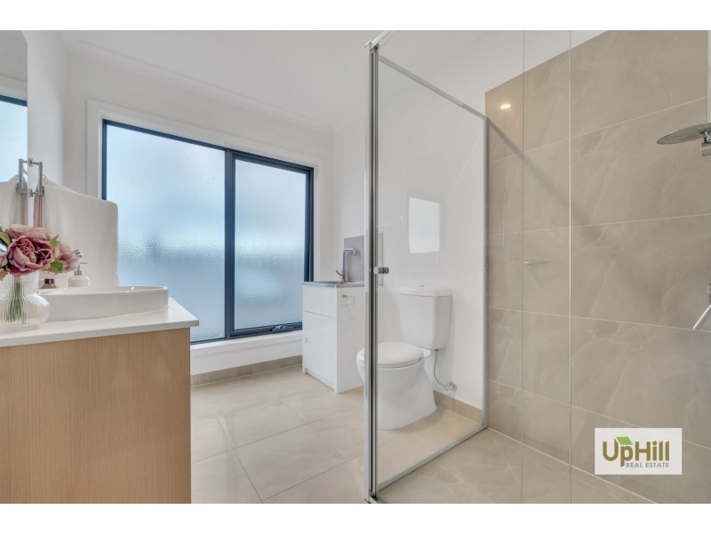 33 Beatrix Circuit, Officer VIC 3809