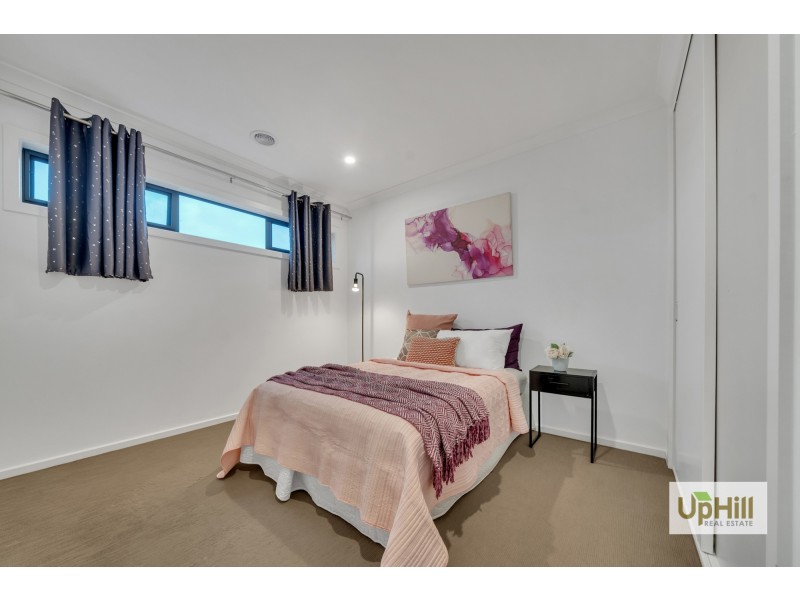 33 Beatrix Circuit, Officer VIC 3809
