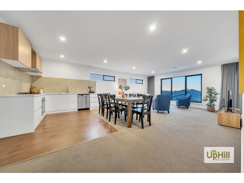 33 Beatrix Circuit, Officer VIC 3809