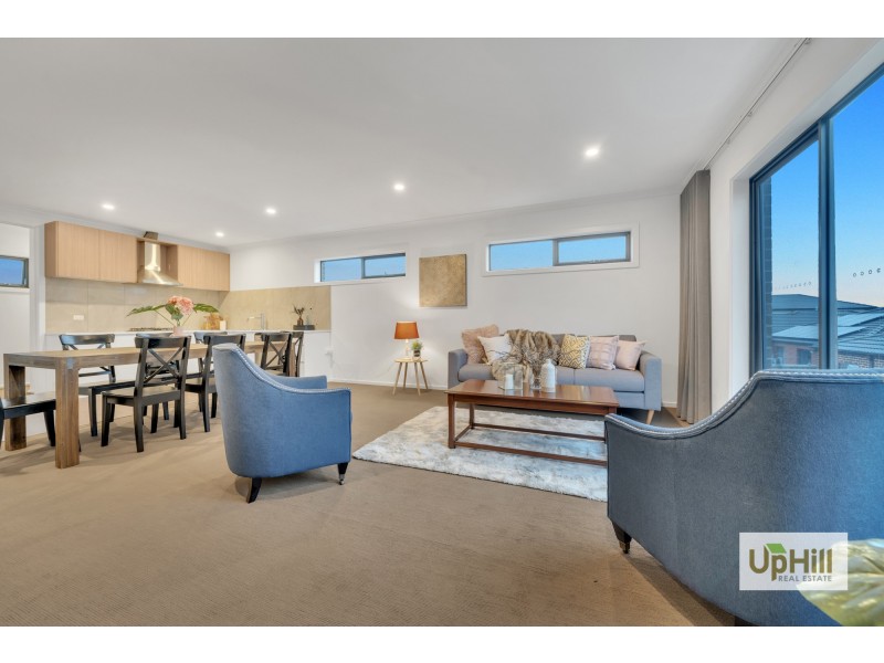 33 Beatrix Circuit, Officer VIC 3809