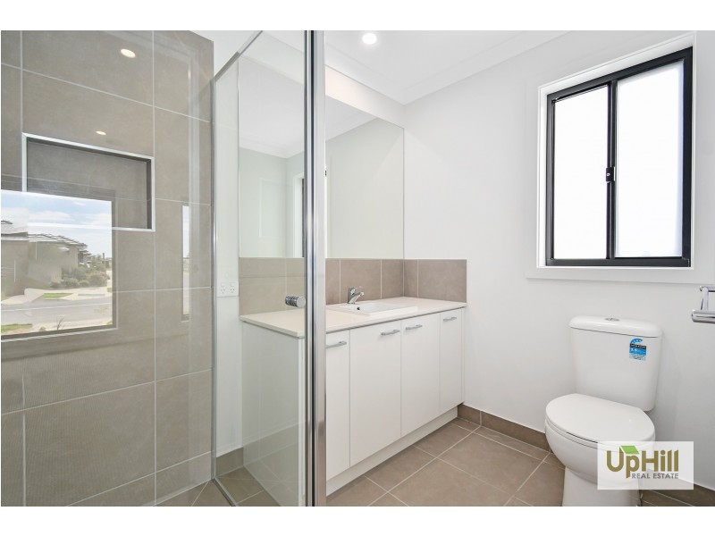 19 Ballymarang Chase, Cranbourne West VIC 3977