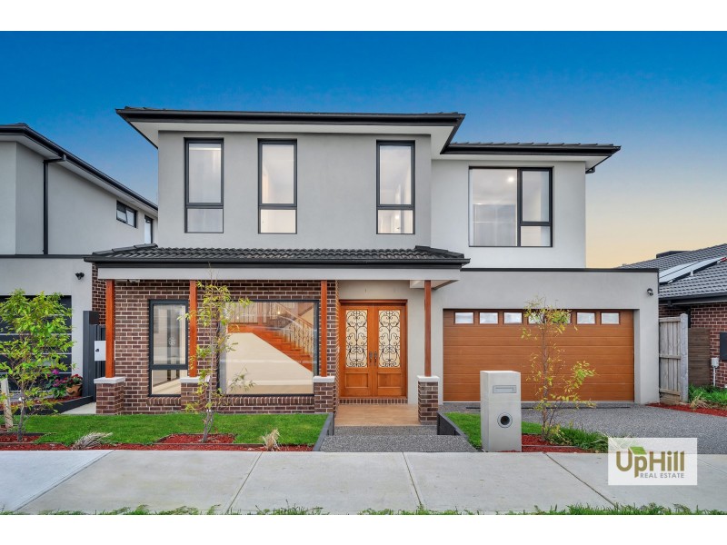 34 Gallant Drive, Clyde North VIC 3978