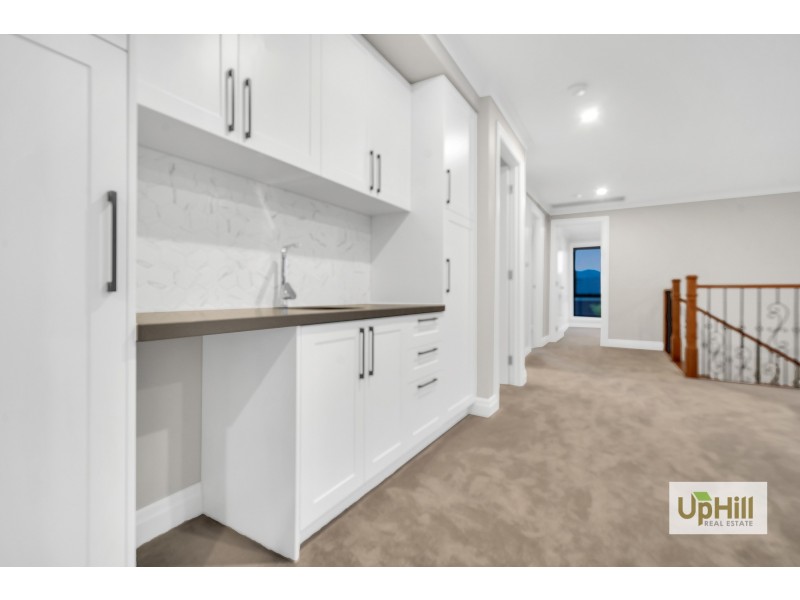 34 Gallant Drive, Clyde North VIC 3978