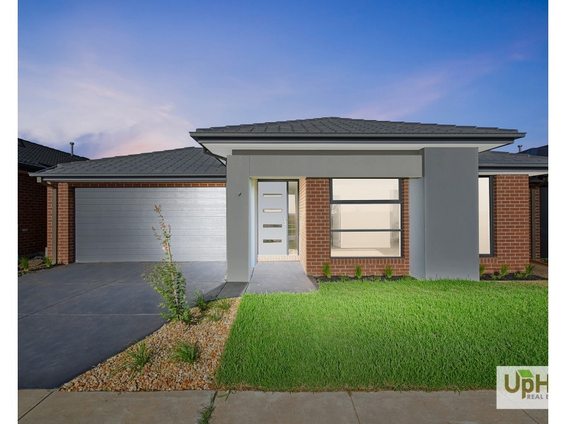 26 Aravalli Crescent, Clyde North VIC 3978
