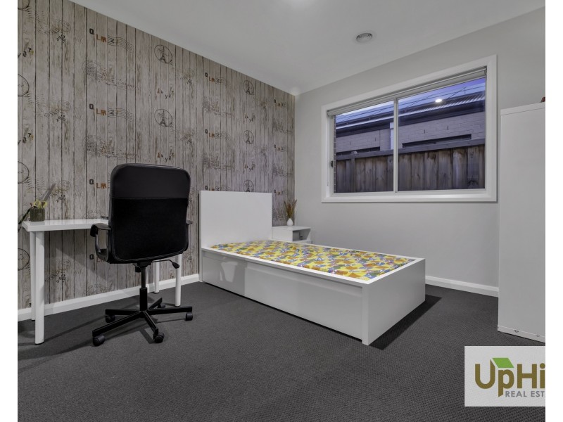 23 Scorchin Drive, Cranbourne South VIC 3977