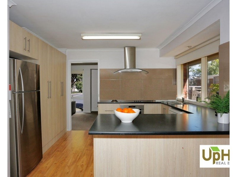 11 Bradford Avenue, Greenvale VIC 3059