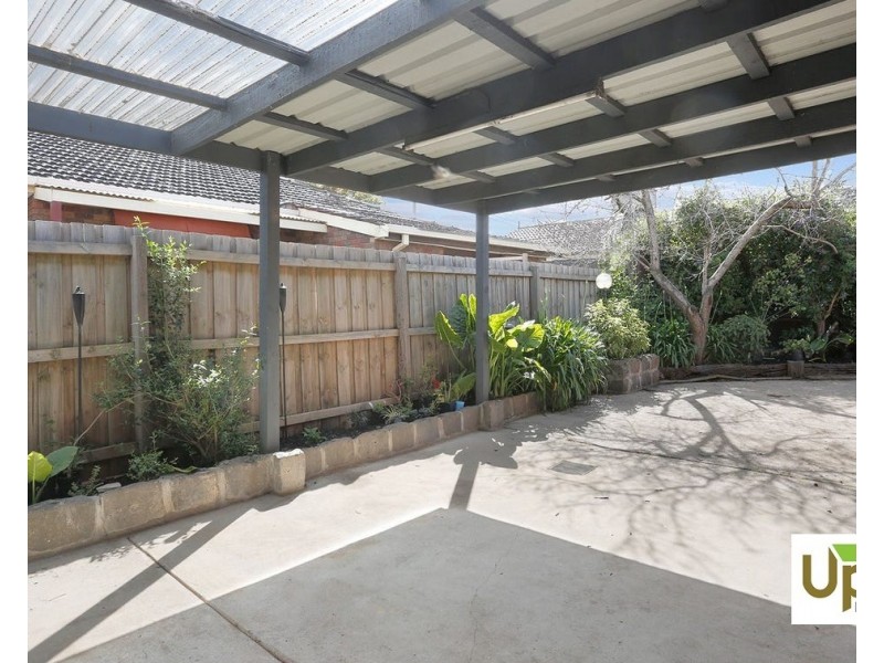 11 Bradford Avenue, Greenvale VIC 3059