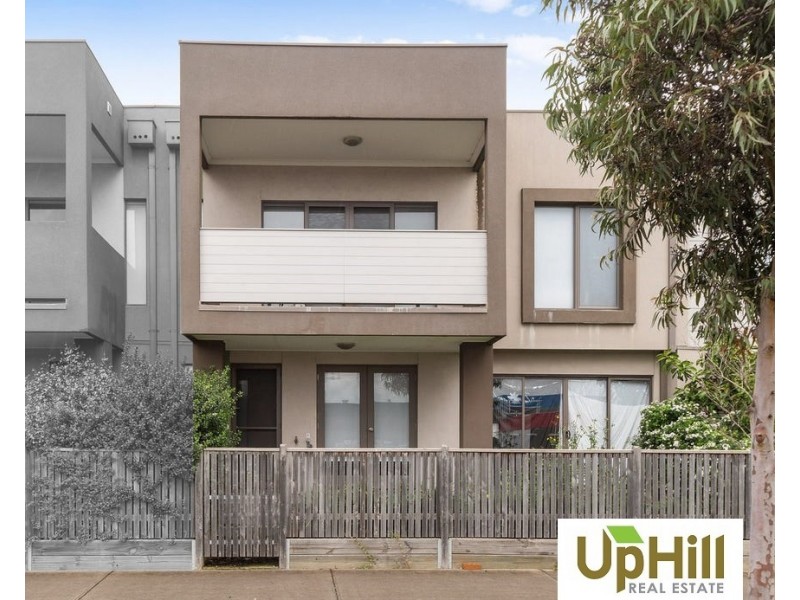 17 Zeta Circuit, Cranbourne North VIC 3977