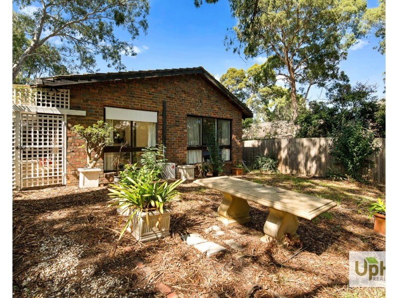 10 Carinya Court, Mount Waverley VIC 3149