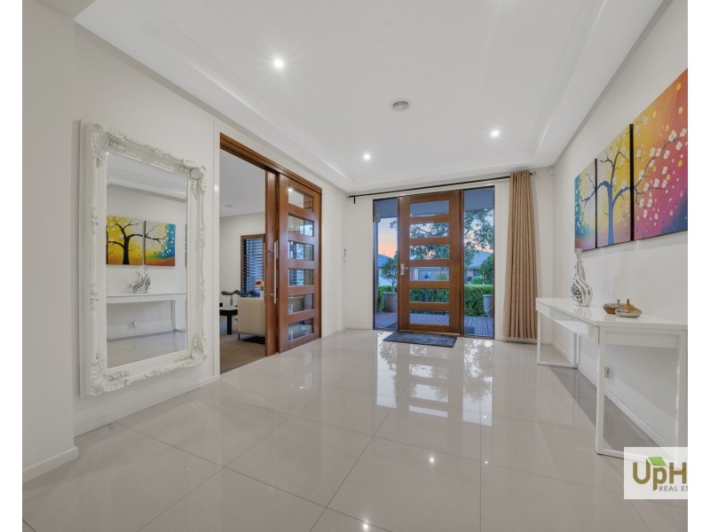 60 Arbourlea Boulevard, Cranbourne North VIC 3977