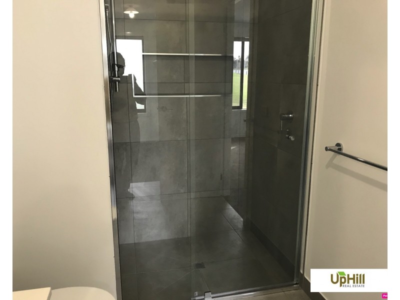 6 Evica Road, Clyde North VIC 3978