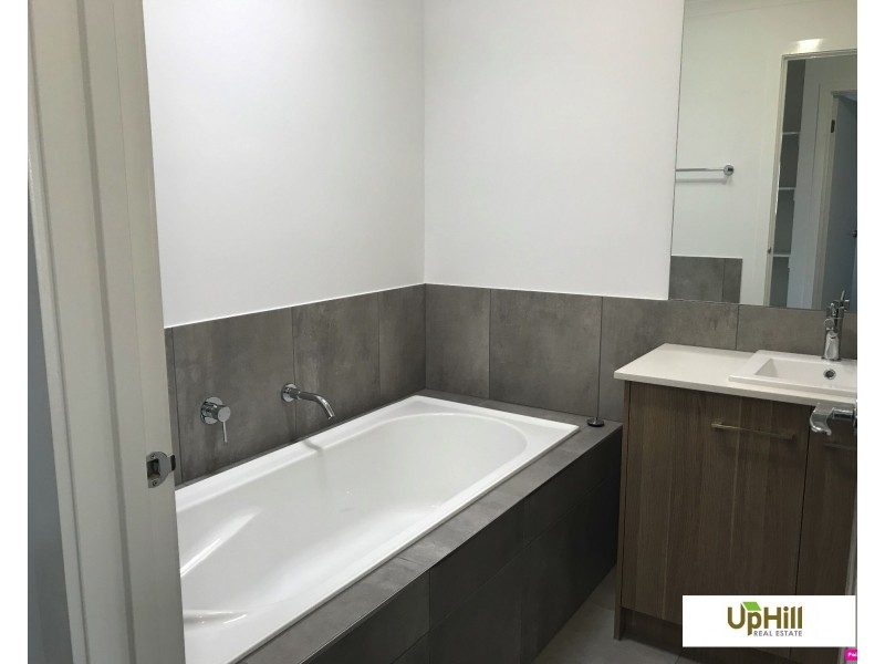 6 Evica Road, Clyde North VIC 3978