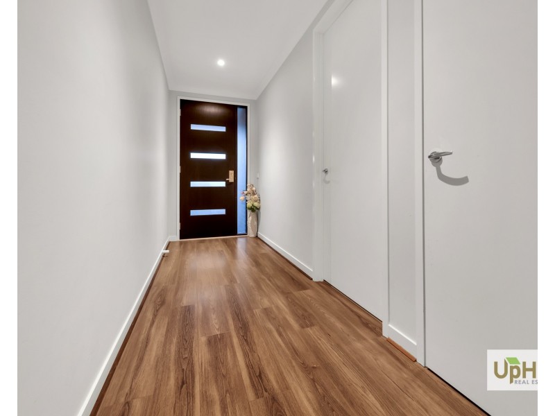 5 Bellario Circuit, Clyde North VIC 3978