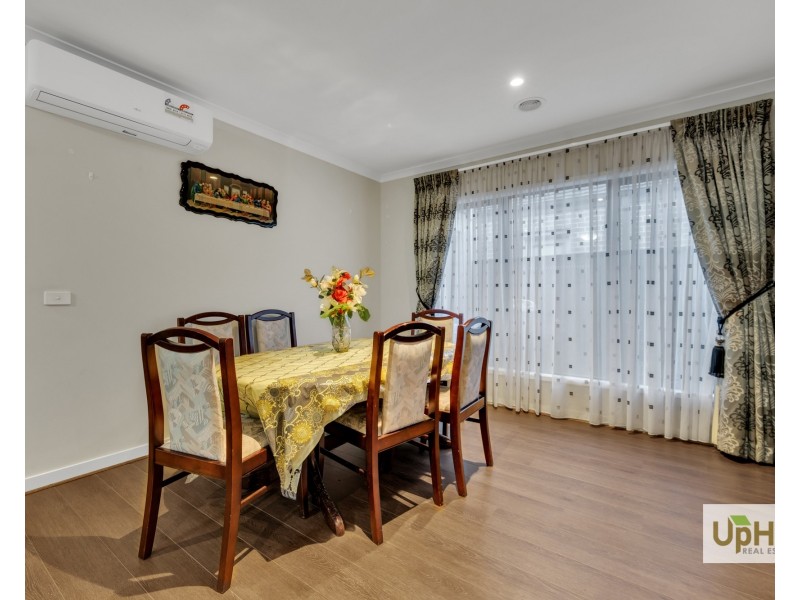 12 Bellario Circuit, Clyde North VIC 3978