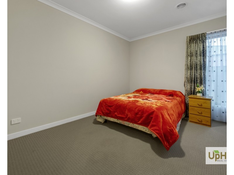 12 Bellario Circuit, Clyde North VIC 3978