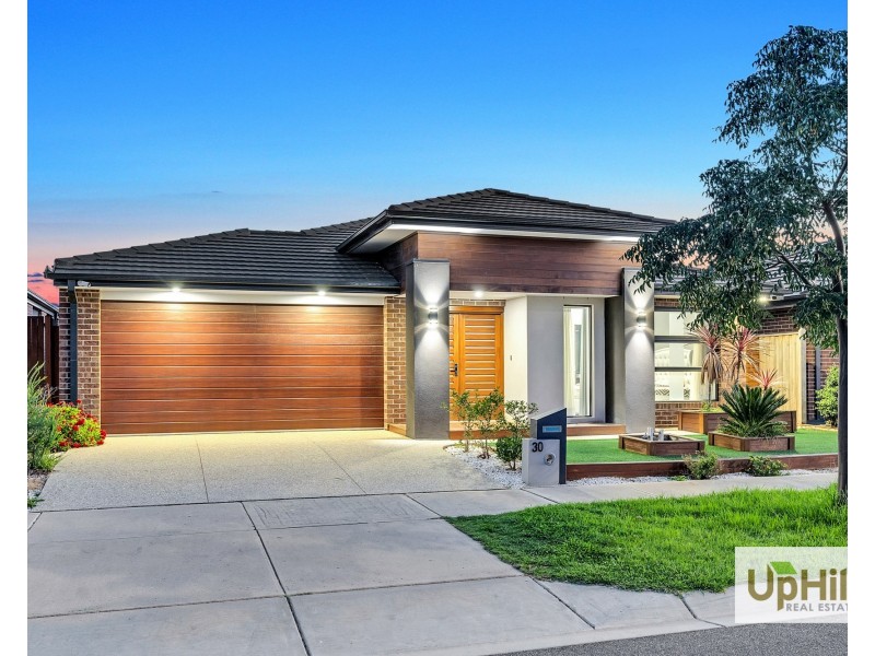 30 Castillo Avenue, Clyde North VIC 3978