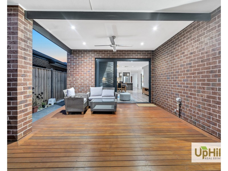 30 Castillo Avenue, Clyde North VIC 3978