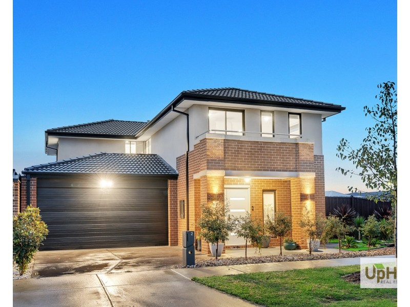 2 Girona Drive, Clyde North VIC 3978