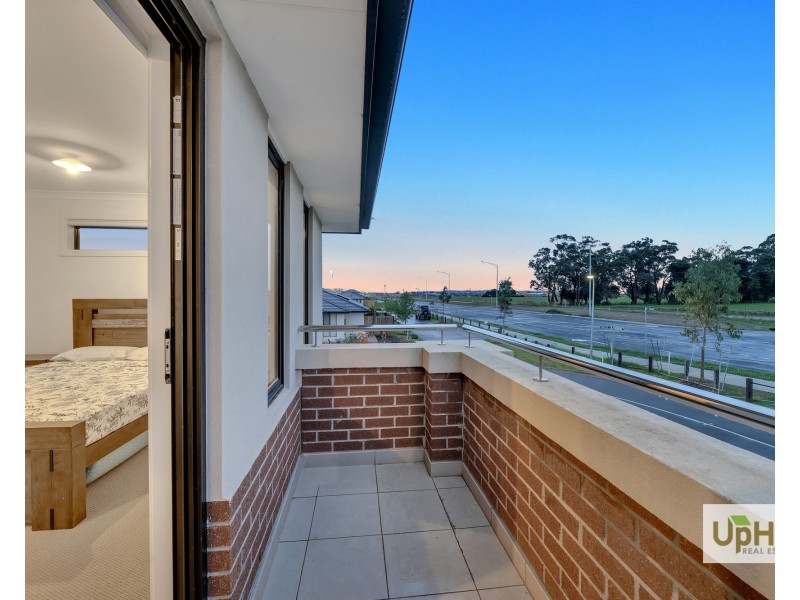 2 Girona Drive, Clyde North VIC 3978