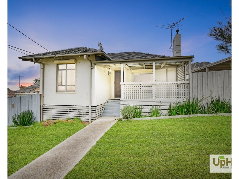 5 Almond Drive, Doveton VIC 3177