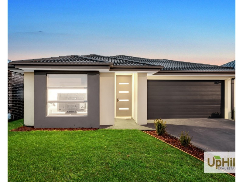 36 SIMMENTAL DRIVE, Clyde North VIC 3978