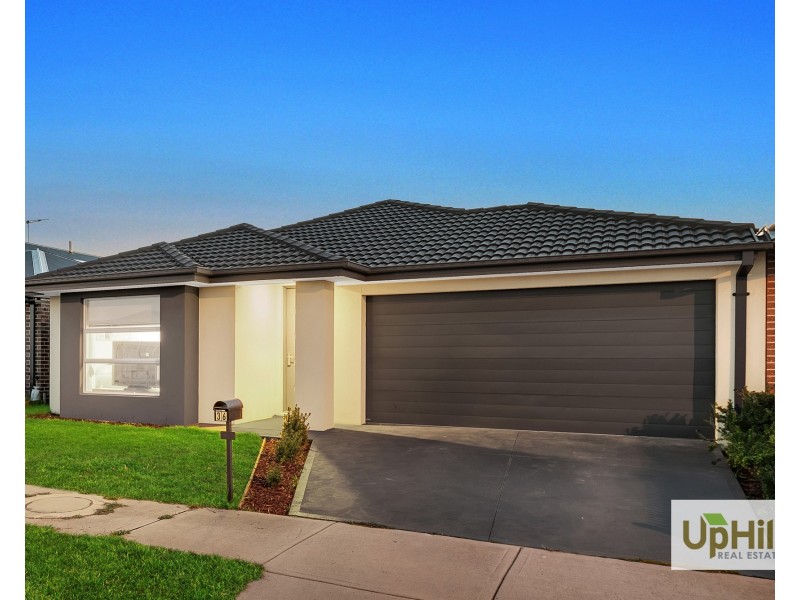 36 SIMMENTAL DRIVE, Clyde North VIC 3978