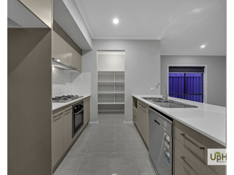 21 Noah Road, Clyde North VIC 3978