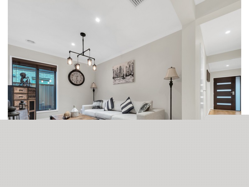 11 Bellario Circuit, Clyde North VIC 3978