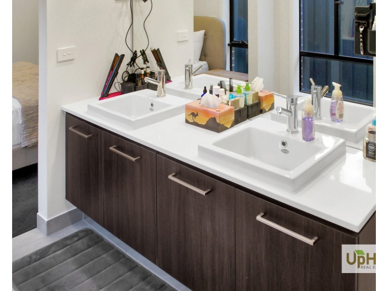 98 Yaralla Circuit, Clyde VIC 3978