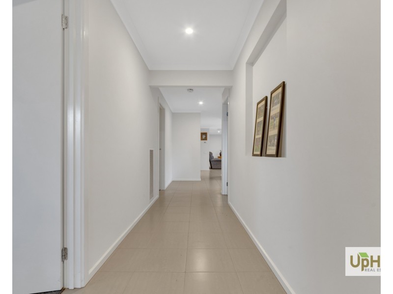 23 Cavendish Avenue, Clyde VIC 3978