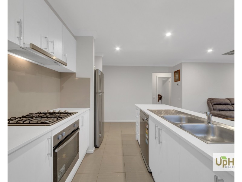 23 Cavendish Avenue, Clyde VIC 3978