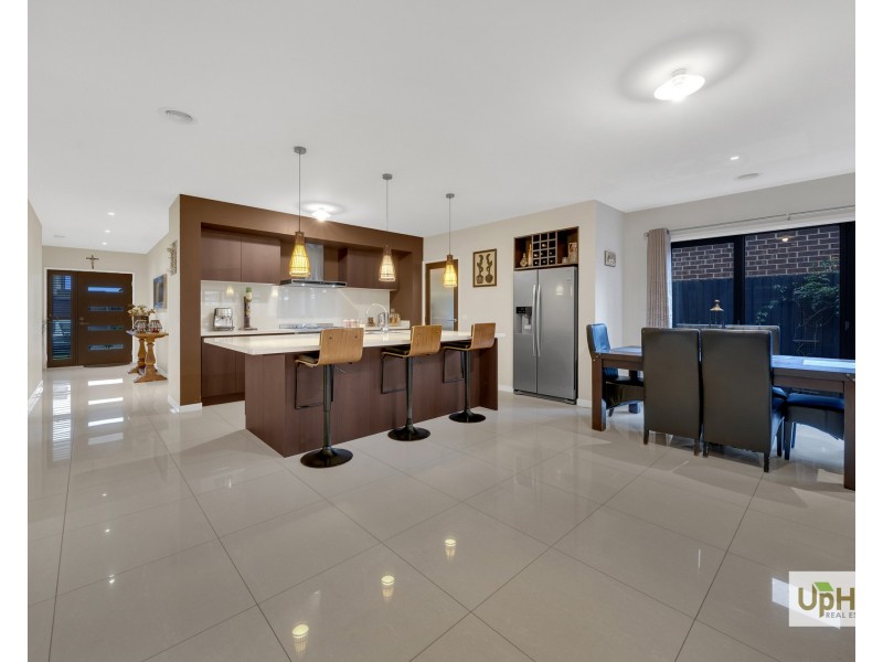 20 Avisha Way, Narre Warren VIC 3805