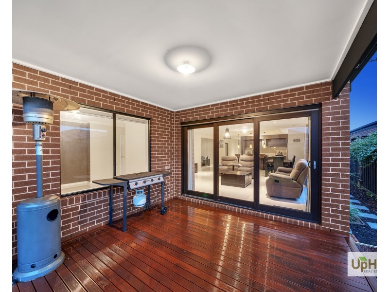 20 Avisha Way, Narre Warren VIC 3805