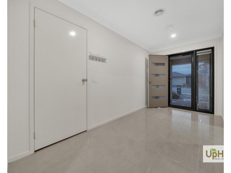 6 Bellman Avenue, Clyde VIC 3978