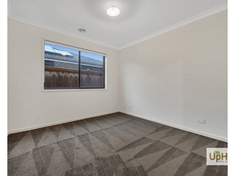 6 Bellman Avenue, Clyde VIC 3978