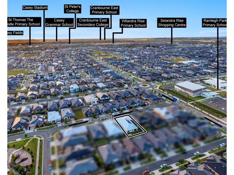 8 Elsey Way, Clyde North VIC 3978