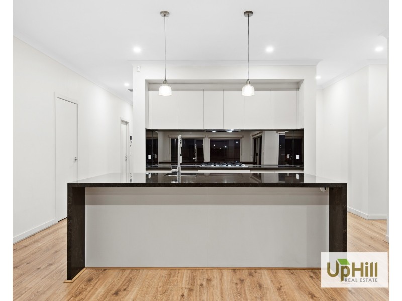 43 Cottongrass Avenue, Clyde North VIC 3978