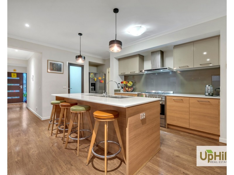 19 Yearling Crescent, Clyde North VIC 3978