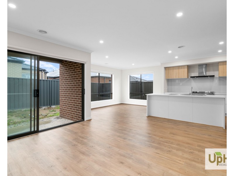 88 Yaralla Circuit, Clyde VIC 3978